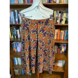 Beautiful fall floral pleated skirt